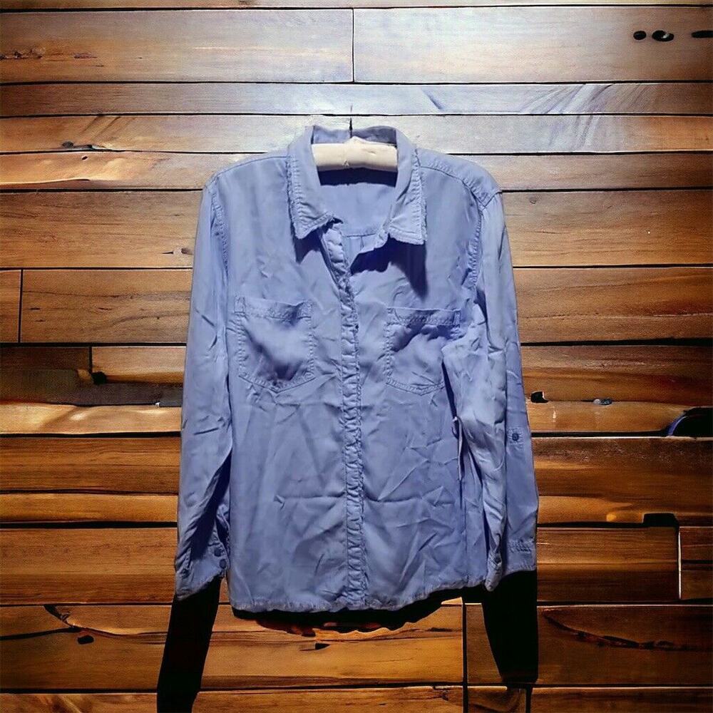 NWT Chico's Denim Button Down Shirt Top Size 4 Solid Fringe Wisteria Lightwash